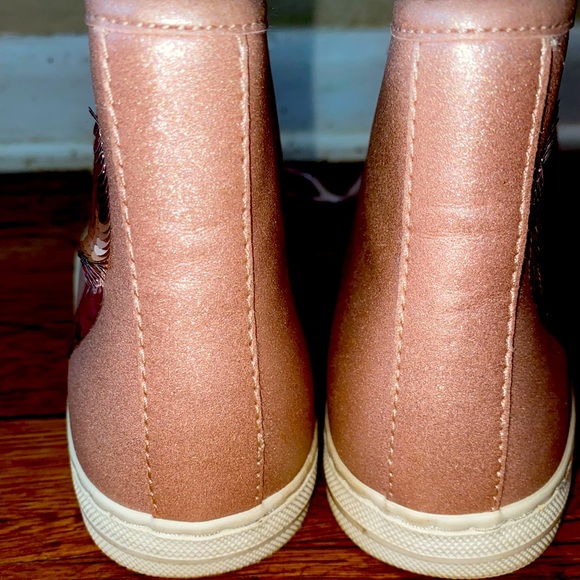 High top blush pink with sequins heart embellishments - gently used - Picture 4 of 4